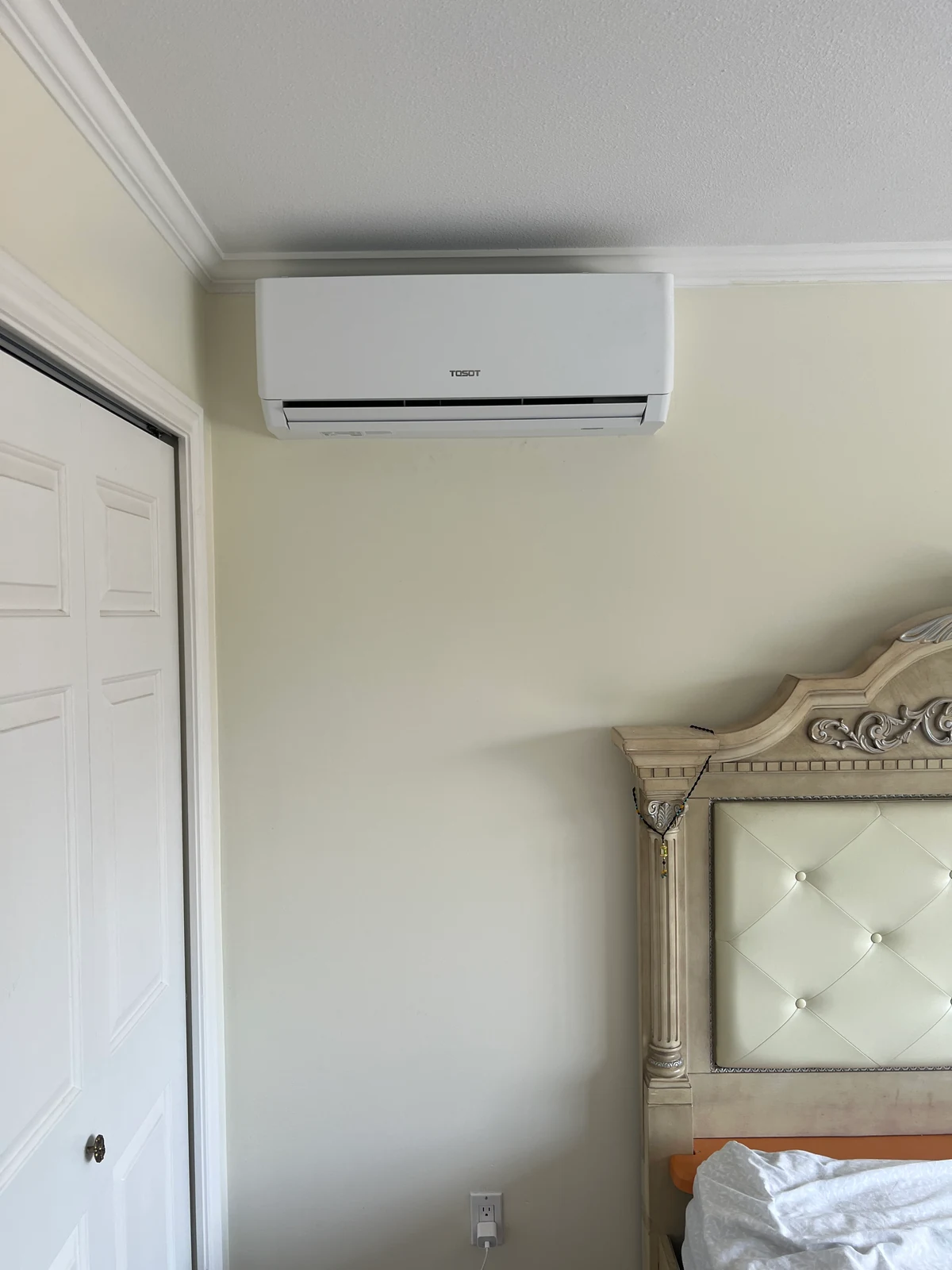 Bedroom indoor heat-pump unit in the Richmond four-bedroom TOSOT project